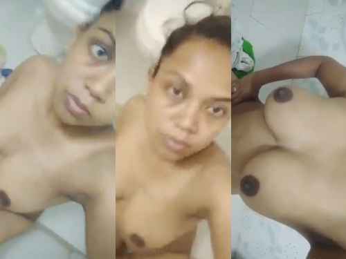 Horny Bhabhi Showing अपनी नंगी सरीर अपने बॉयफ्रेंड को वीडियो कॉल पे Porn Desi MMS